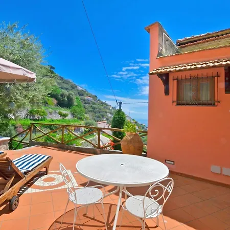 Casa Lella - Happy *